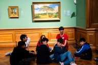 Bei einem Sprachworkshop im Museum Belvedere konnten Schüler*innen spielerisch ihren Wortschatz erweitern.