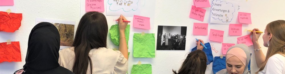 Wir sind Viele! – Schulworkshops von Jugendlichen mit Migrationsbiografie | 12 - 15 Jahren