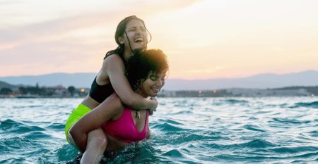 Film und Gespräch: „Die Schwimmerinnen“ | ab 14 Jahren